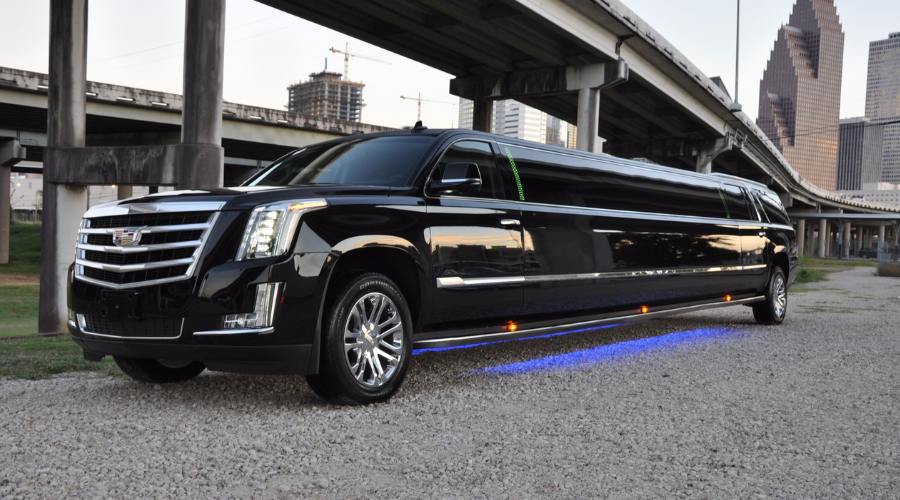 Best luxury limo service in magnolia Texas