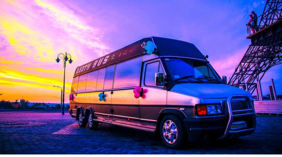Luxury party-bus-rental-the-woodlands